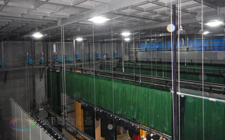 泰州舞臺設備廠家 支持定制 舞臺阻燃幕布 電動升降吊桿機數(shù)字變頻控制臺工字形吊桿舞臺設備禮堂會議廳用
