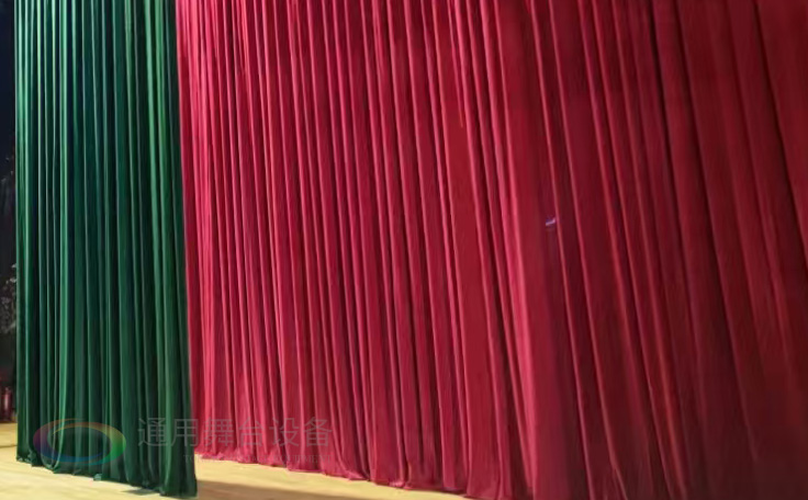 舞臺阻燃幕布行業(yè)：技術(shù)創(chuàng)新驅(qū)動安全升級，市場需求持續(xù)擴容